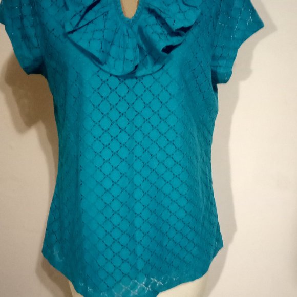 Isaac Mizrahi Knit Lace Top with Ruffle Neck - the color is teal - Picture 3 of 6